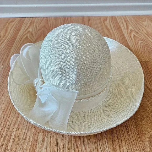 Georgette Vintage Women's Classy Hat Cream. - Picture 8 of 13
